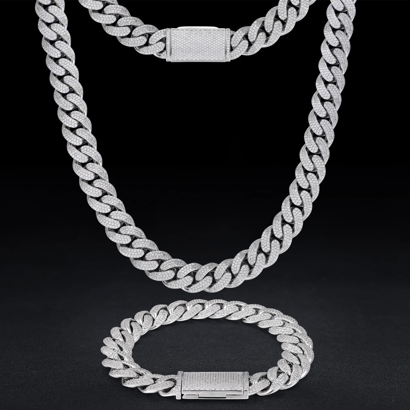 Moissanite Cuban Link Chain front