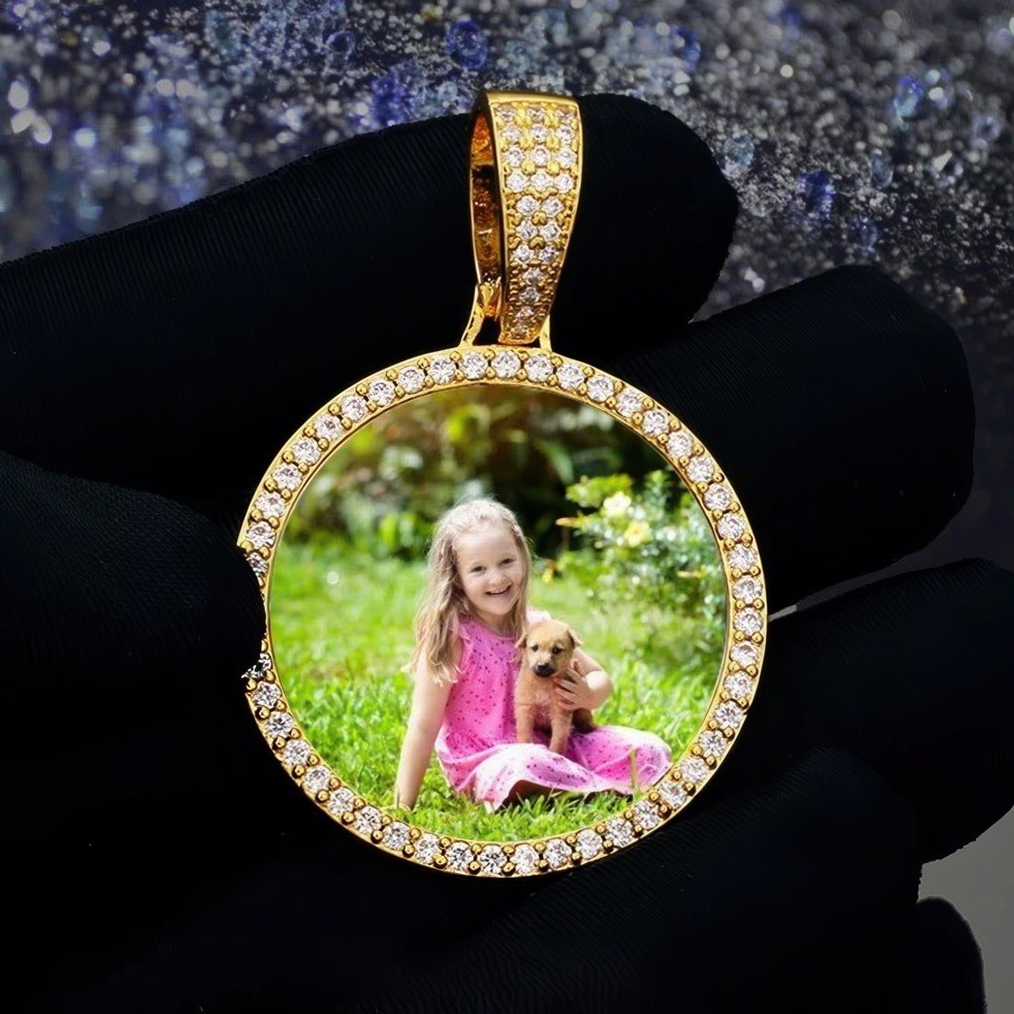 Custom Photo Pendant gold