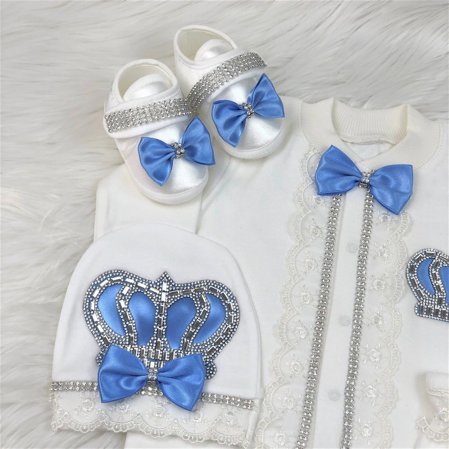 Personalized Newborn Outfit light blue detailed